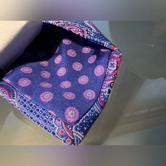 🆕👔NEW Blue & Magenta PAISLEY 100% Italian Silk Tie | TED BAKER LONDON - Picture 10 of 15